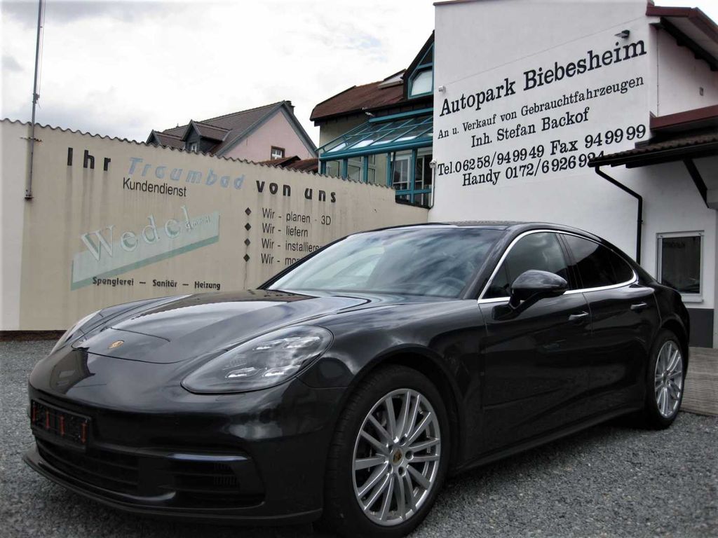 Porsche Panamera 4